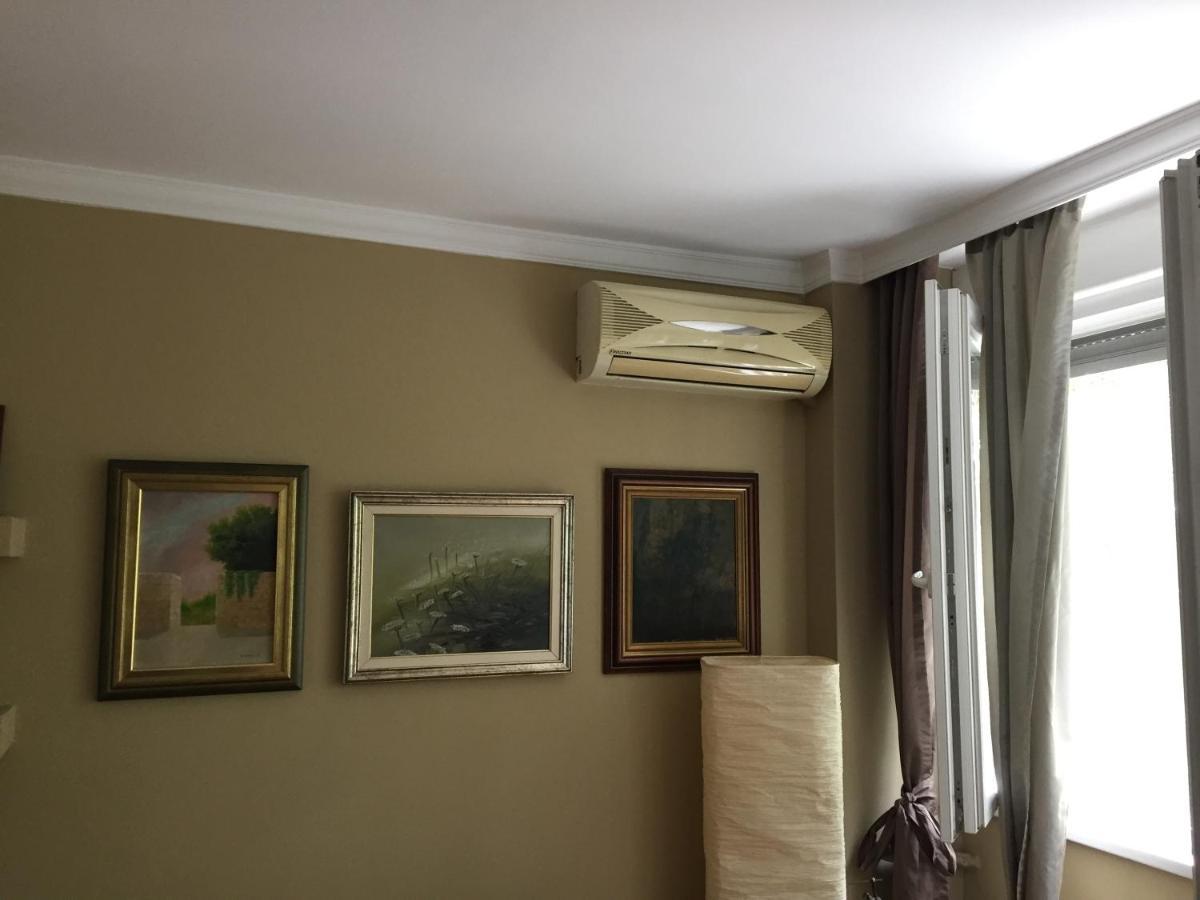 Apartment Ljiljana Belgrad Exteriör bild