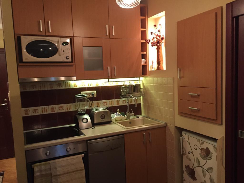 Apartment Ljiljana Belgrad Exteriör bild
